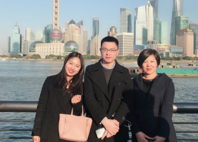 A break tour in the Bund after meeting customers Shanghai